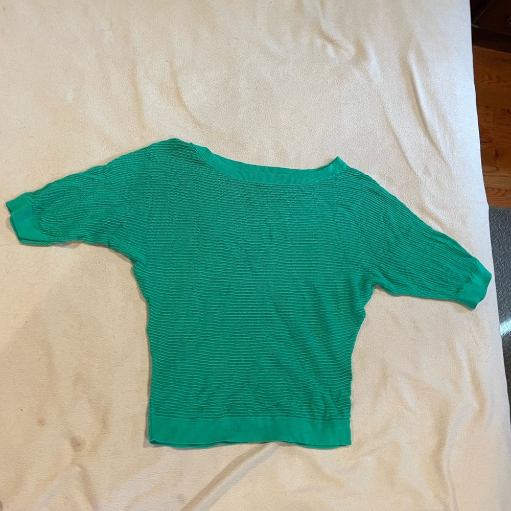 Express Dolman Sleeve Mesh Top, size M, grass green - Picture 9 of 11
